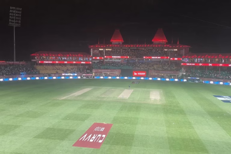 IPL match cancelled floodlight failure