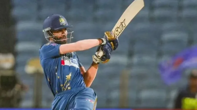 Divyang Hingnekar five sixes Maharashtra T20 League