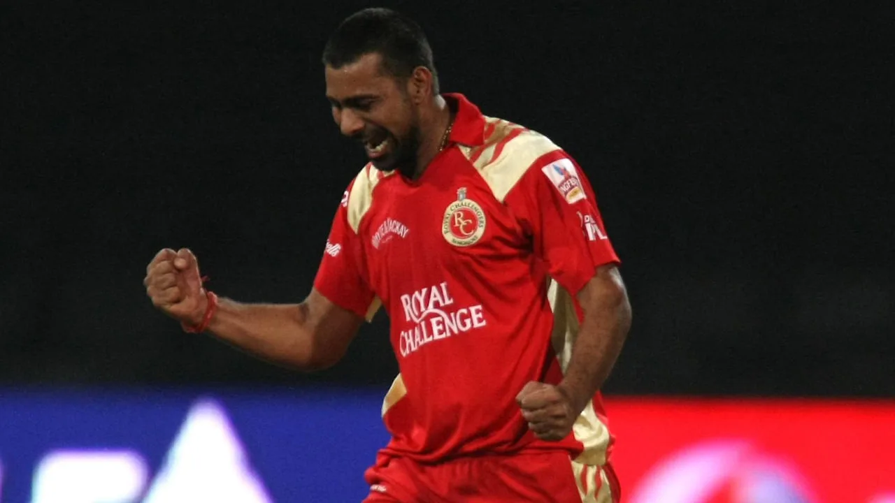 Praveen Kumar David Warner fight