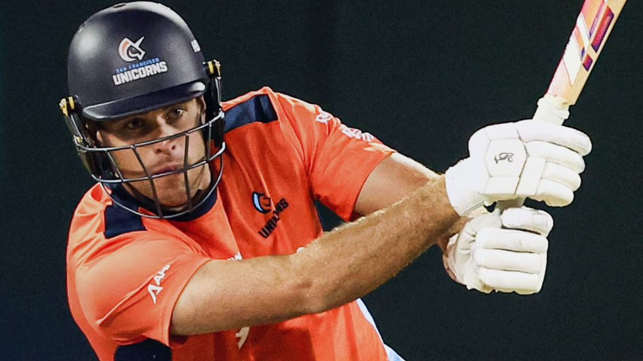 Xavier Bartlett match-winning fifty